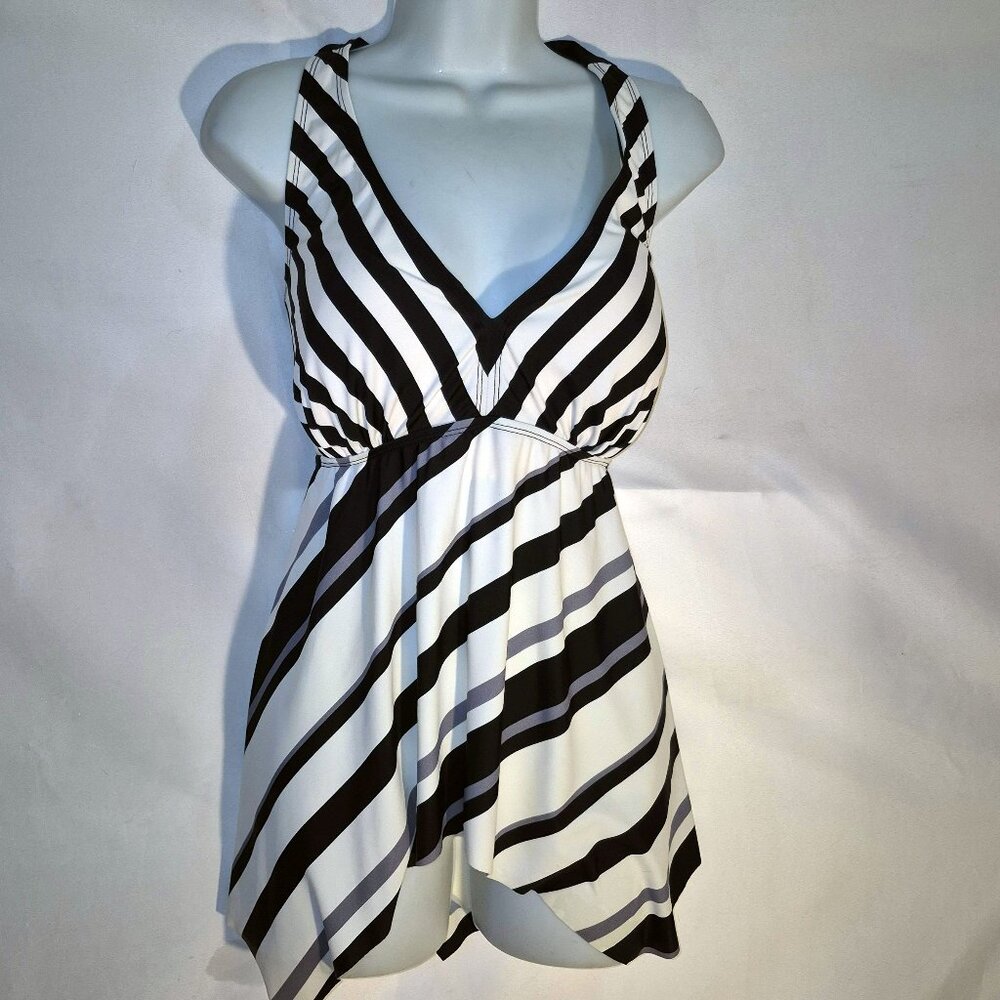 SWIMSUITS FOR ALL stylish tankini top, black/white stripes, gypsy cut, size 20